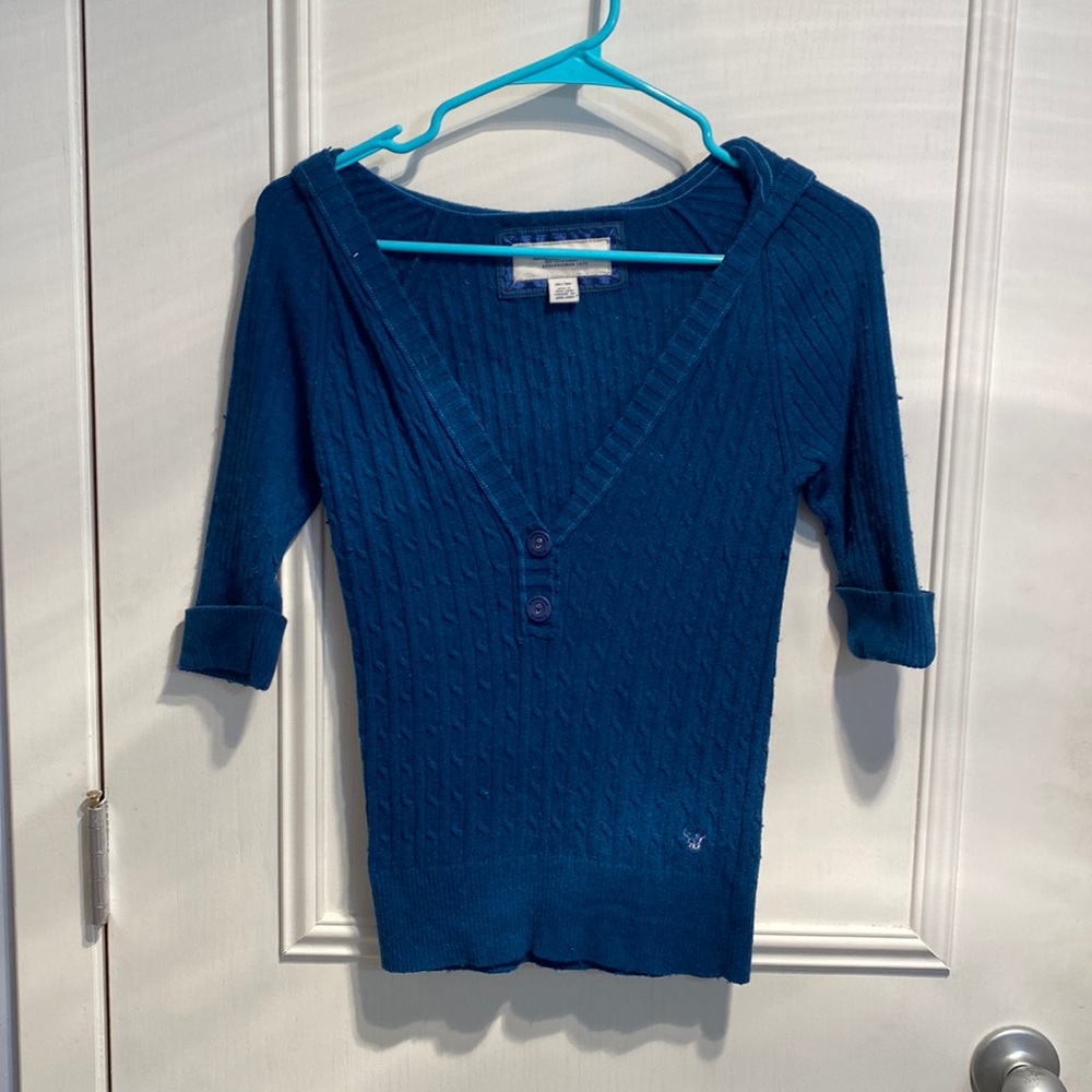 American Eagle hooded sweater